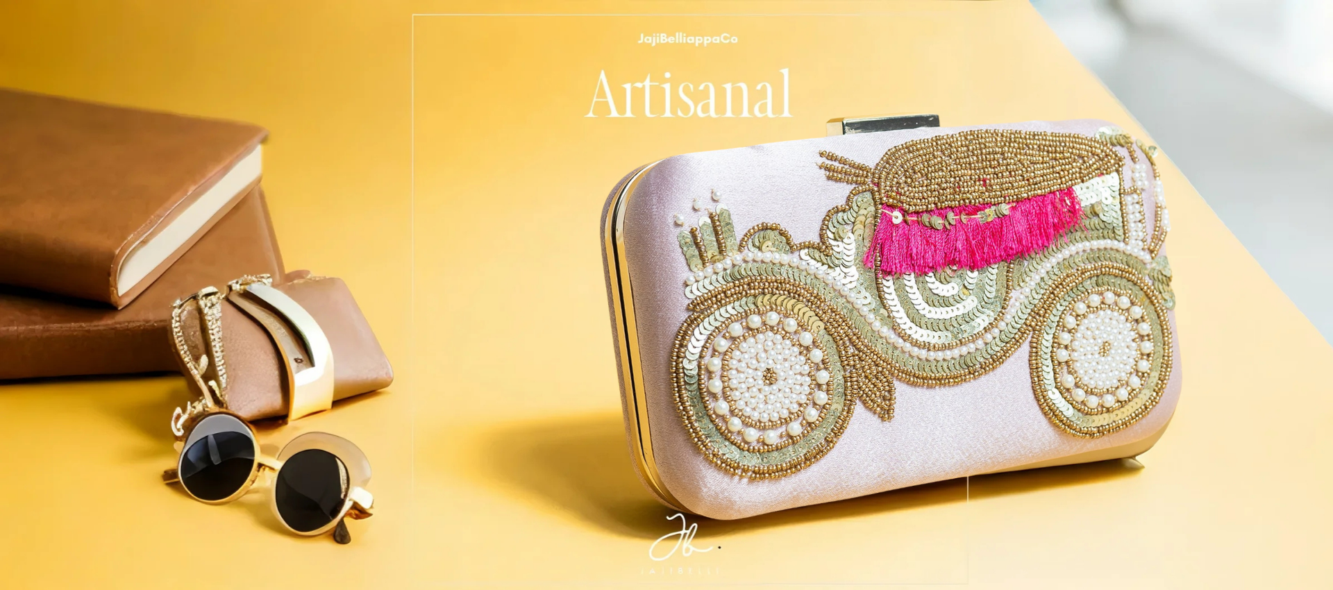 ALL CLUTCH BAGS