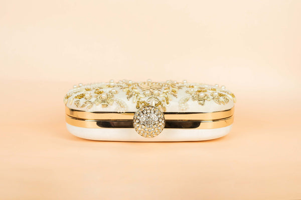 Pearl hand made bead embroidery clutch bag detachable sling image 3