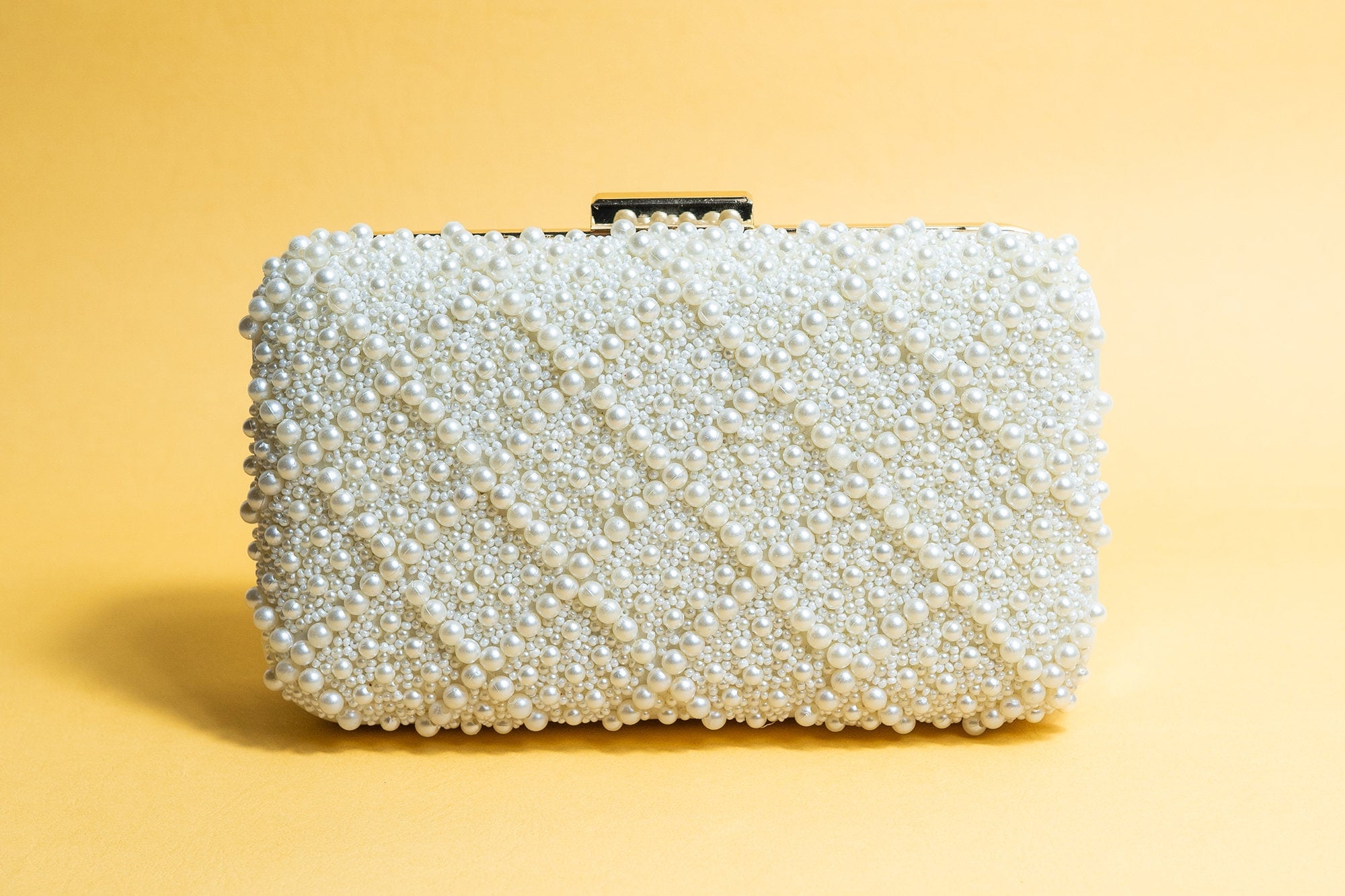 White pearl bead hand made bead embroidery clutch bag detachable sling