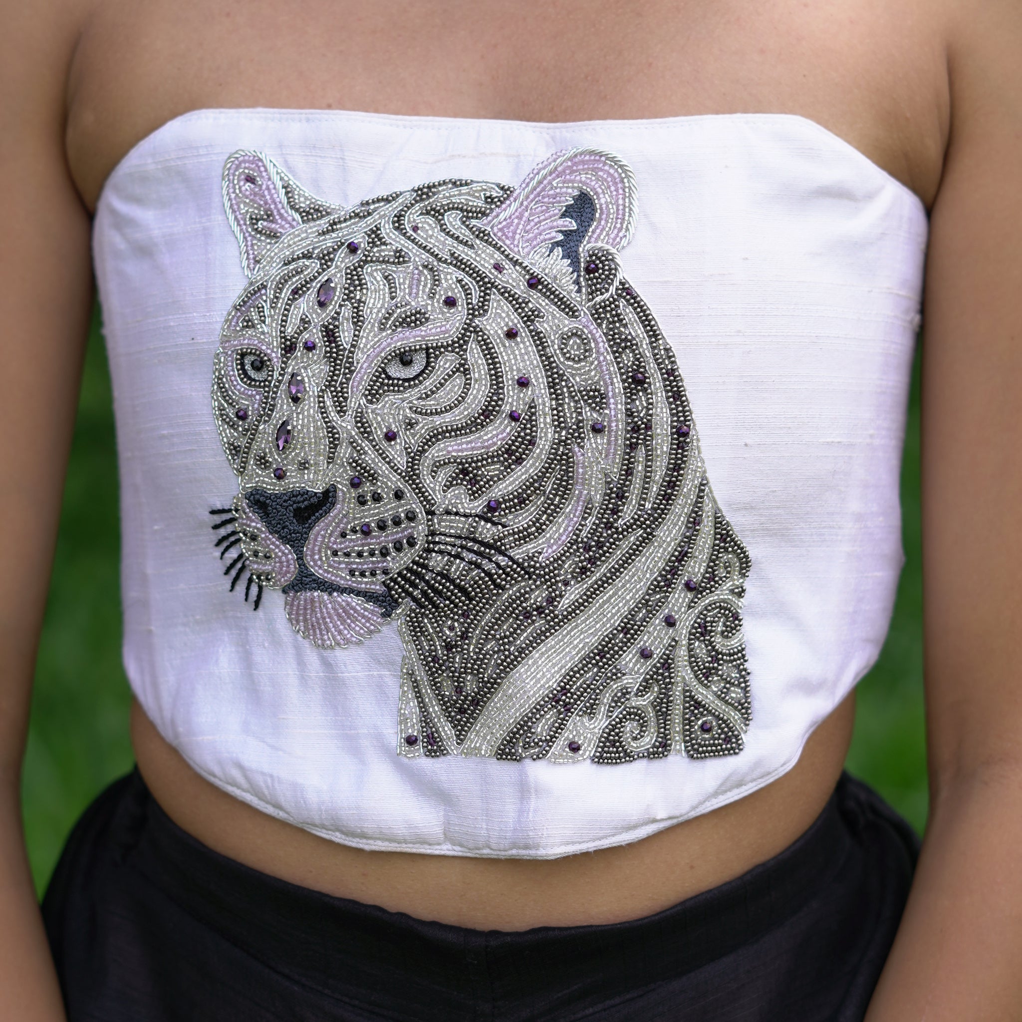WHITE TIGER