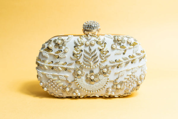 Pearl hand made bead embroidery clutch bag detachable sling image 3